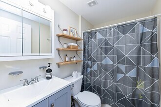 1100 Beacon St in Brookline, MA - Building Photo - Building Photo