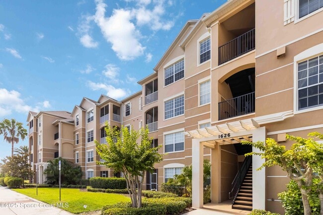 property at 1626 Peregrine Cir