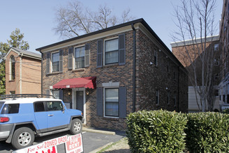 118 30th Ave S in Nashville, TN - Foto de edificio - Building Photo