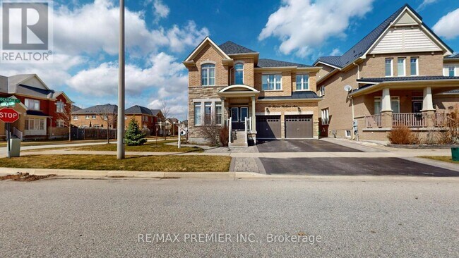 property at 48 Heron Hollow Ave