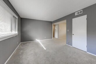 20 20th St, Unit B3 in Atlanta, GA - Foto de edificio - Building Photo