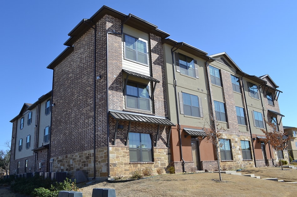 Centre Place Apartments in Denton, TX - Building Photo