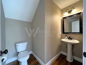 5540 Meadow Wells Dr in Knoxville, TN - Building Photo - Building Photo