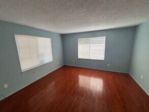 4313 Thatch Ave in Bakersfield, CA - Building Photo - Building Photo