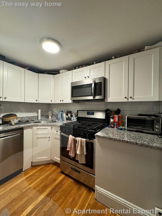 22 Yarmouth St in Boston, MA - Building Photo