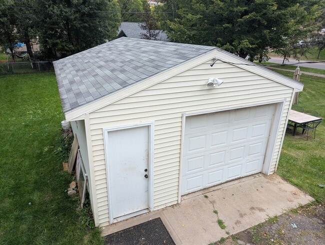 626 Nina Ave in Wausau, WI - Building Photo - Building Photo