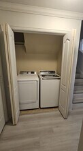 1974 E Peppervine Dr, Unit 1974 in Fayetteville, AR - Building Photo - Building Photo