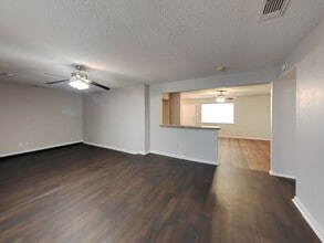 307 Halifax Ct in Cedar Hill, TX - Building Photo - Building Photo
