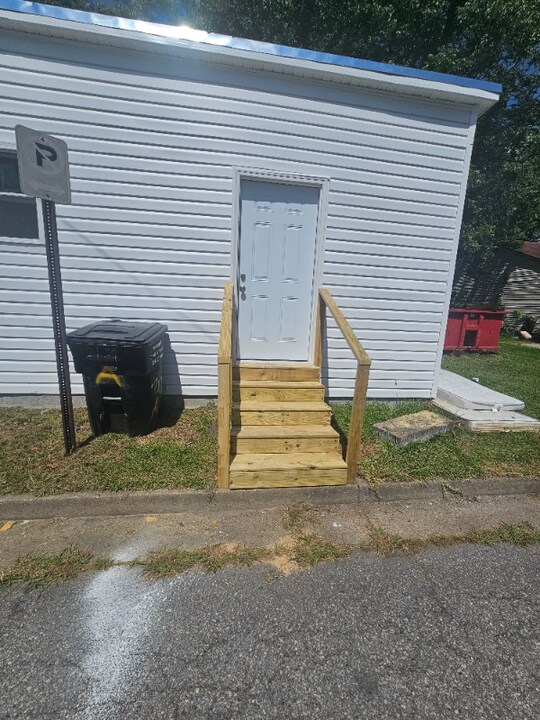 2129 Chestnut St in Portsmouth, VA - Building Photo