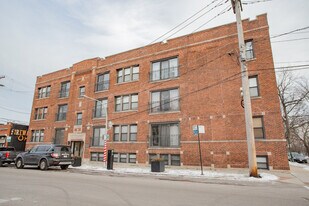 6677 N Oliphant Ave in Chicago, IL - Building Photo