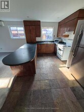 344 Roselawn Ave in Toronto, ON - Building Photo - Building Photo