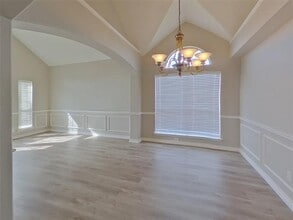 1533 Mill Creek Dr in Desoto, TX - Building Photo - Building Photo