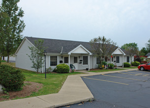 42 S Bentley Ave in Niles, OH - Building Photo - Building Photo