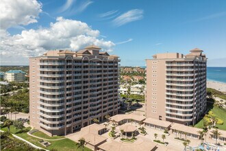 Ocean Royale in Juno Beach, FL - Building Photo - Building Photo