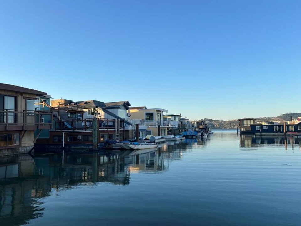 34 Liberty Dock in Sausalito, CA - Building Photo