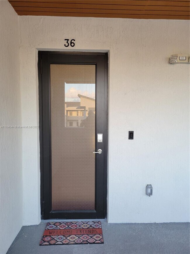 8151 NW 104th Ave-Unit -36 in Doral, FL - Building Photo - Building Photo