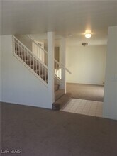 8453 Vast Horizon Ave in Las Vegas, NV - Foto de edificio - Building Photo