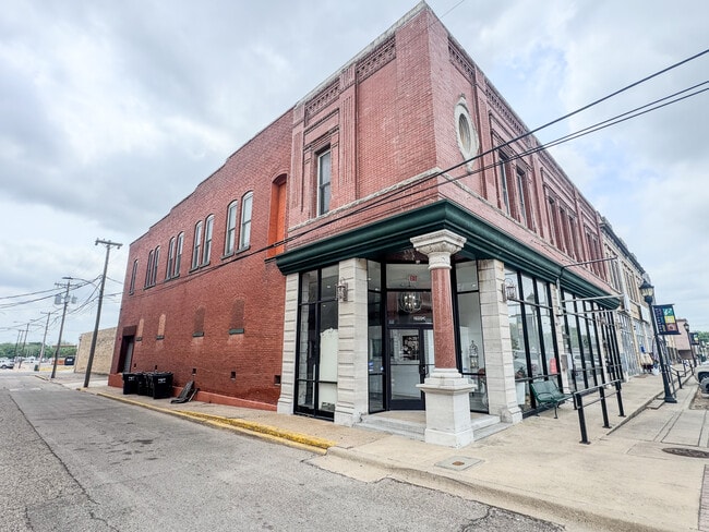 property at 2901 Lee St