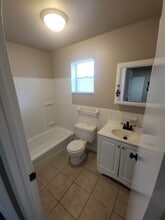 9921 Sloane Square in St. Louis, MO - Building Photo - Building Photo