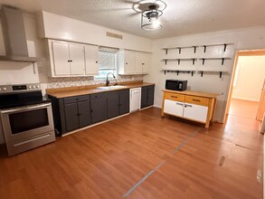 1111 S Interurban St in Anna, TX - Building Photo - Building Photo