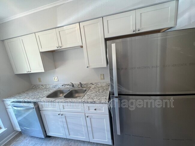 7123 Meadow Park Ave in Baton Rouge, LA - Building Photo - Building Photo