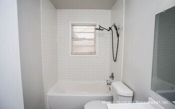 4421 31st St in Lubbock, TX - Building Photo - Building Photo