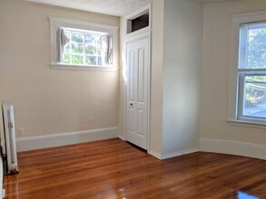 14 Sanborn Ave, Unit 3 in Somerville, MA - Building Photo - Building Photo