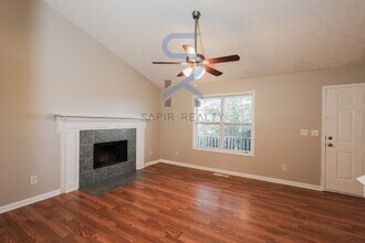 4685 Turning Leaf Dr in Gillsville, GA - Building Photo - Building Photo