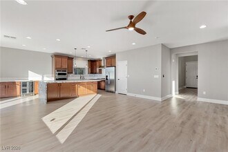 9929 Fletcher Peak Ave in Las Vegas, NV - Building Photo - Building Photo