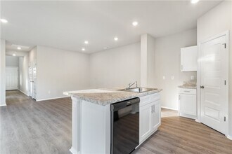 6812 Memphis in Bentonville, AR - Building Photo - Building Photo