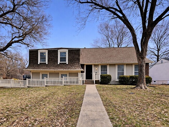 property at 9901 Connell Dr