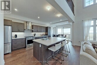 10 Wellers Way in Quinte West, ON - Building Photo - Building Photo