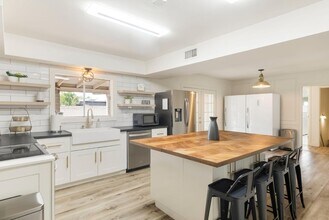 2610 S Ventura Dr in Tempe, AZ - Building Photo - Building Photo