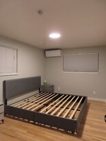 17904 1st Ave NE in Shoreline, WA - Building Photo