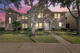 1413 TX-146 in La Porte, TX - Building Photo