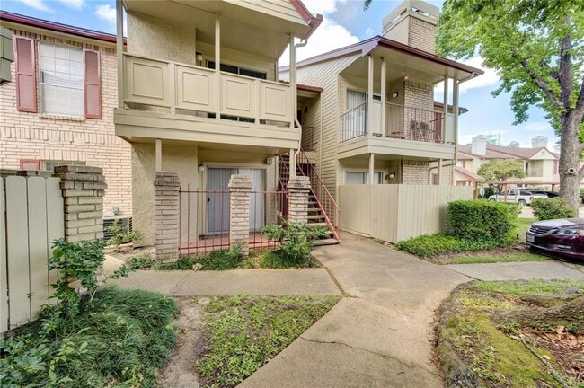property at 2120 El Paseo St