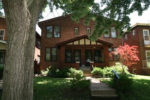 5912 Arendes Dr, Unit FL 1 in St. Louis, MO - Building Photo