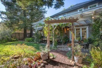 2476 Creek Meadow Dr in Santa Rosa, CA - Building Photo - Building Photo