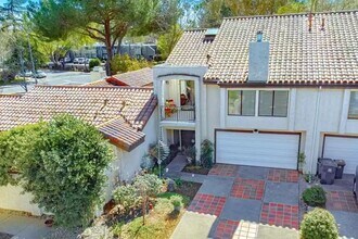 861 Lake Terrace Cir in Davis, CA - Building Photo - Building Photo