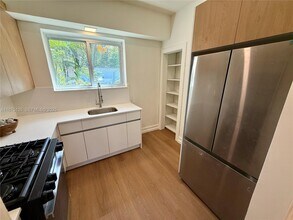 1535 West Ave in Miami Beach, FL - Building Photo - Building Photo