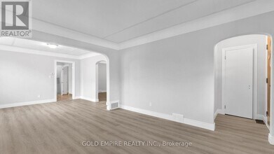 908 Trafalgar St in London, ON - Building Photo - Building Photo