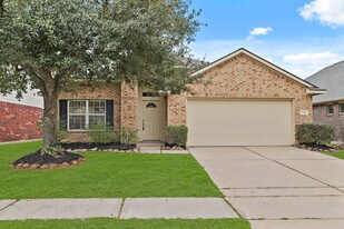 2818 Lockeridge Oaks Dr in Spring, TX - Building Photo