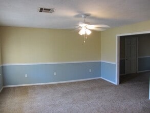 1310 16th St in Huntsville, TX - Building Photo - Building Photo