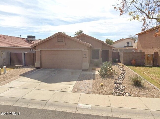 property at 4049 W Quail Ave