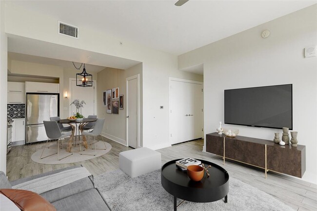 property at 603 Davis St