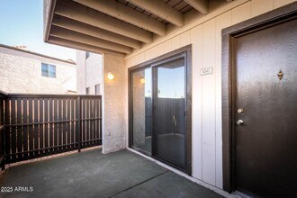 2938 N 61st Pl in Scottsdale, AZ - Building Photo - Building Photo