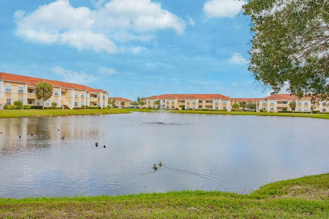 1125 Villagio Cir in Sarasota, FL - Building Photo - Building Photo