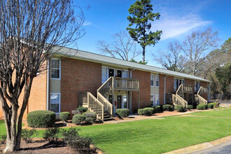 University Oaks in Athens, GA - Building Photo - Building Photo