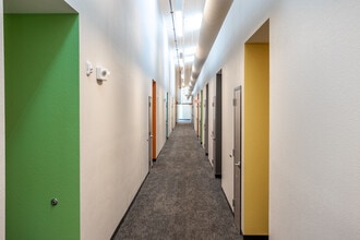 Briar Grove Apartments (Building D) in Decorah, IA - Building Photo - Interior Photo