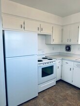 4586 S 14th St in Milwaukee, WI - Building Photo - Building Photo
